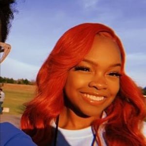 Meet your Posher, Robyn